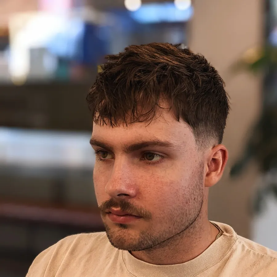 Textured crop side profile highlighting choppy layers.